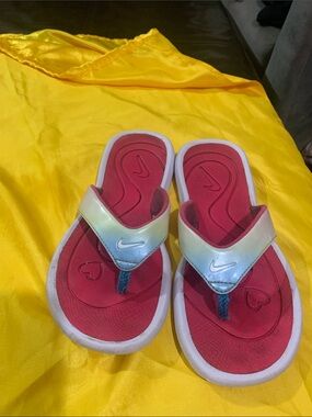 Nike Kids Iridescent Strap Pink Footbed Flip Flops